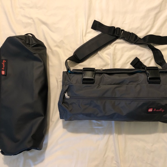 Henty Wingman Messenger Garment Bag - Picture 3 of 9